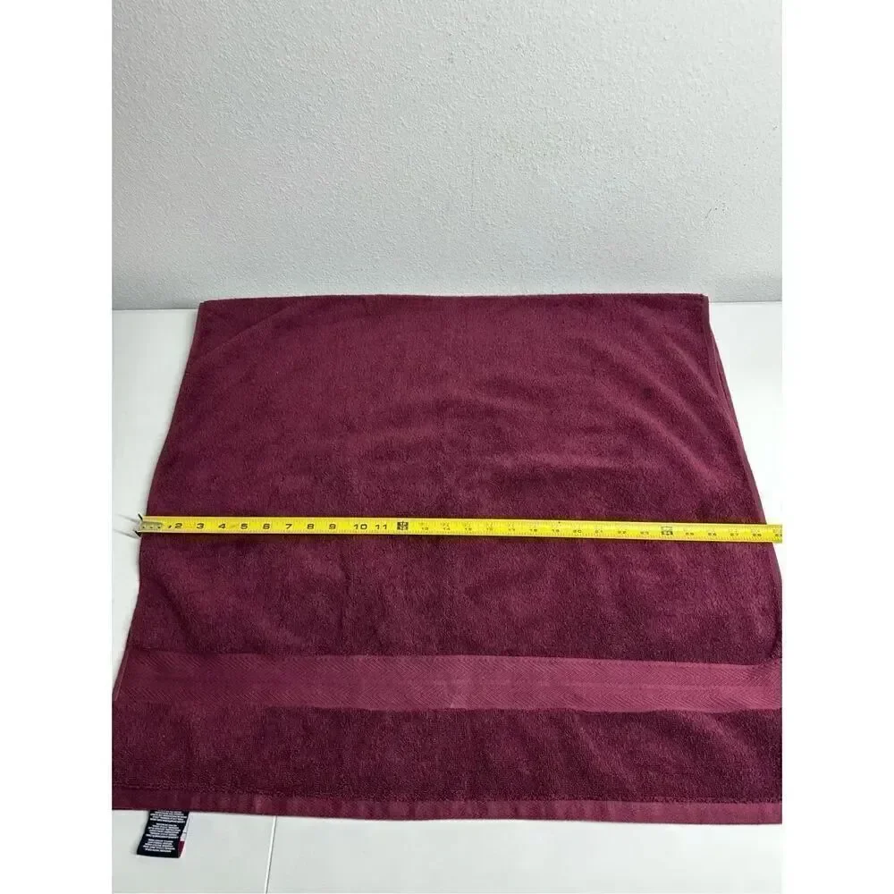NWOT Tommy Hilfiger Modern American Solid Bath Towel 30 X 54 Inches 100% Cotton